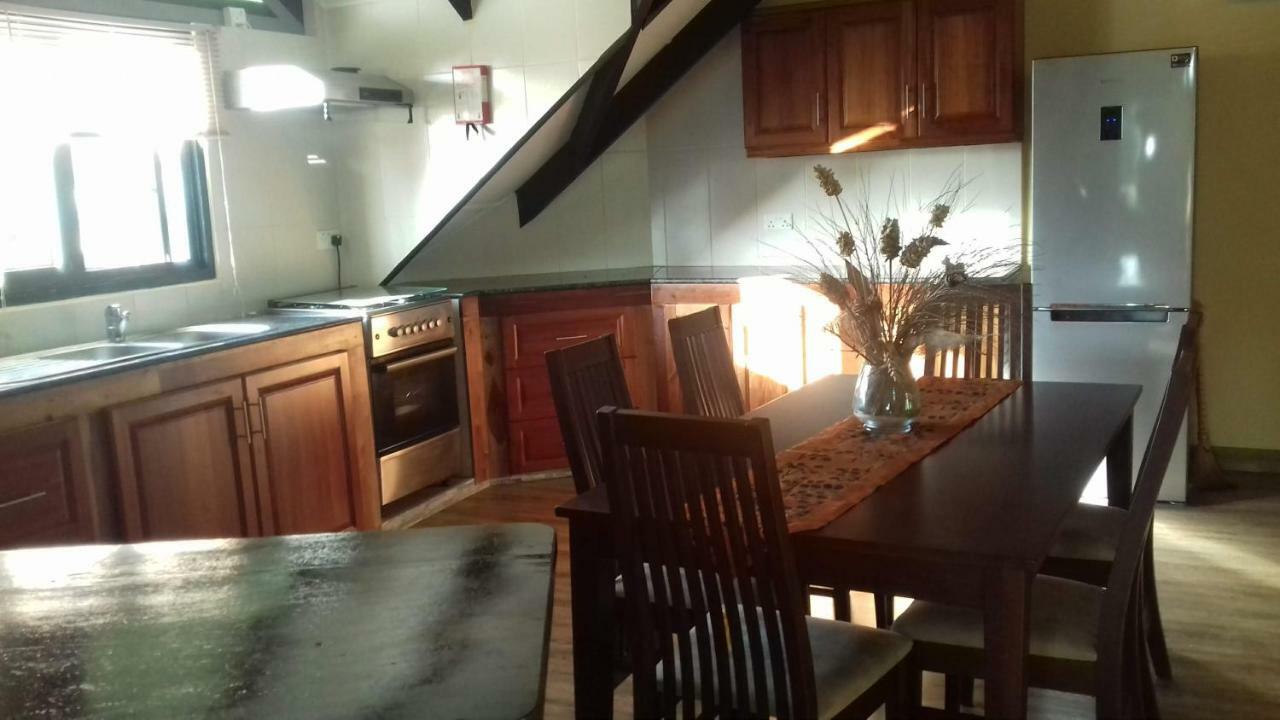 빅토리아 Shay Lyah Self Catering 아파트 외부 사진